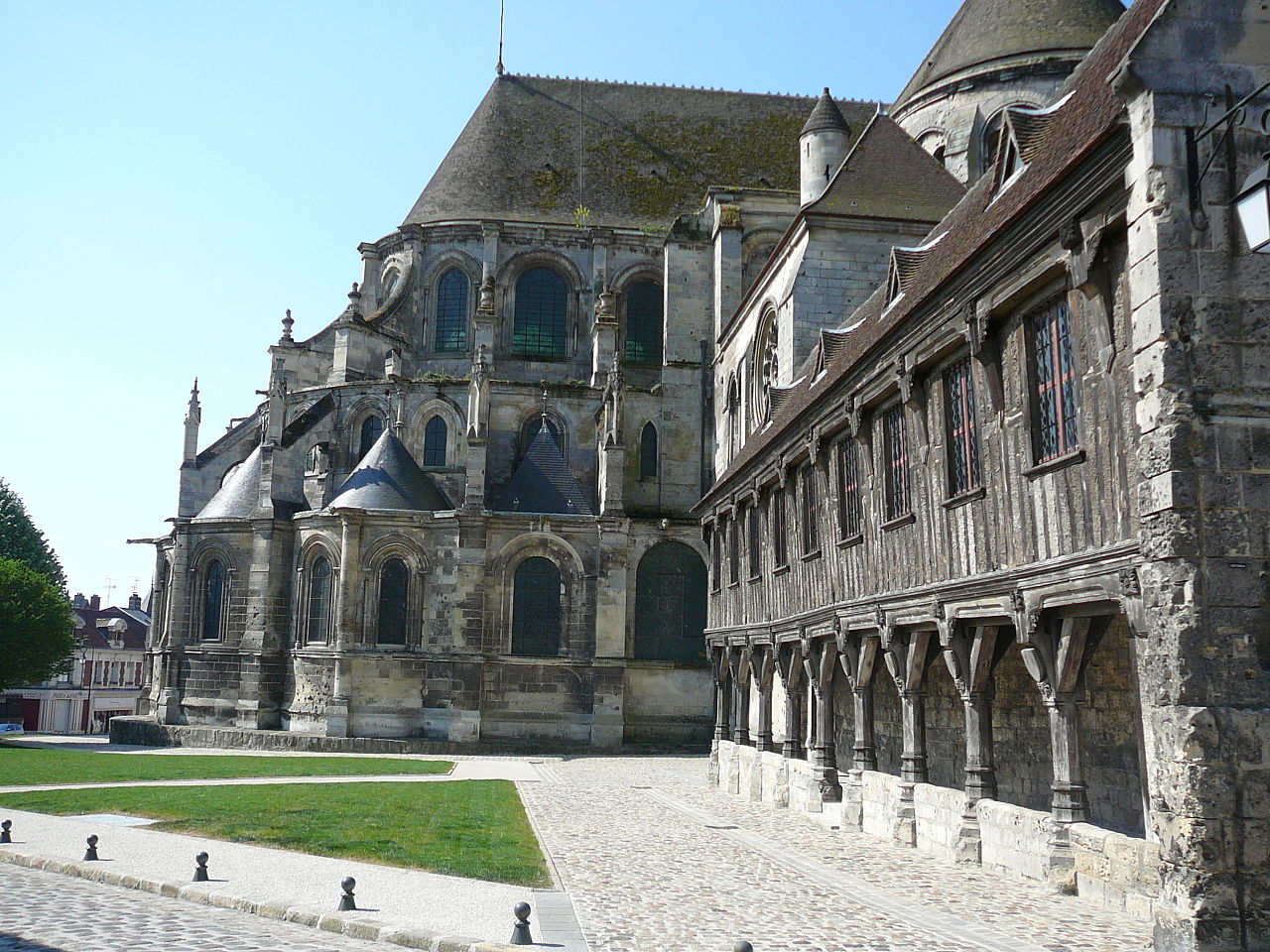 Cathedral Notre-Dame de Noyon